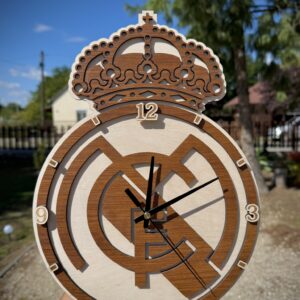 Real Madrid címer óra